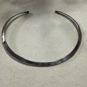 Sterling silver choker necklace.